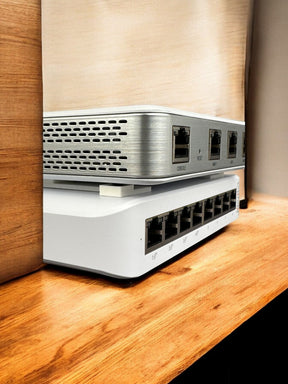 Wandhalterung oder Standhalterung z.B. passend für Ubiquiti  UniFi Cloud Gateway Ultra