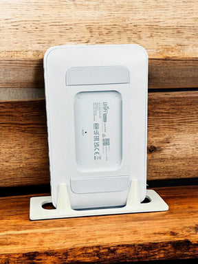 Wandhalterung oder Standhalterung z.B. passend für Ubiquiti UniFi USW-LITE-8-POE Switch